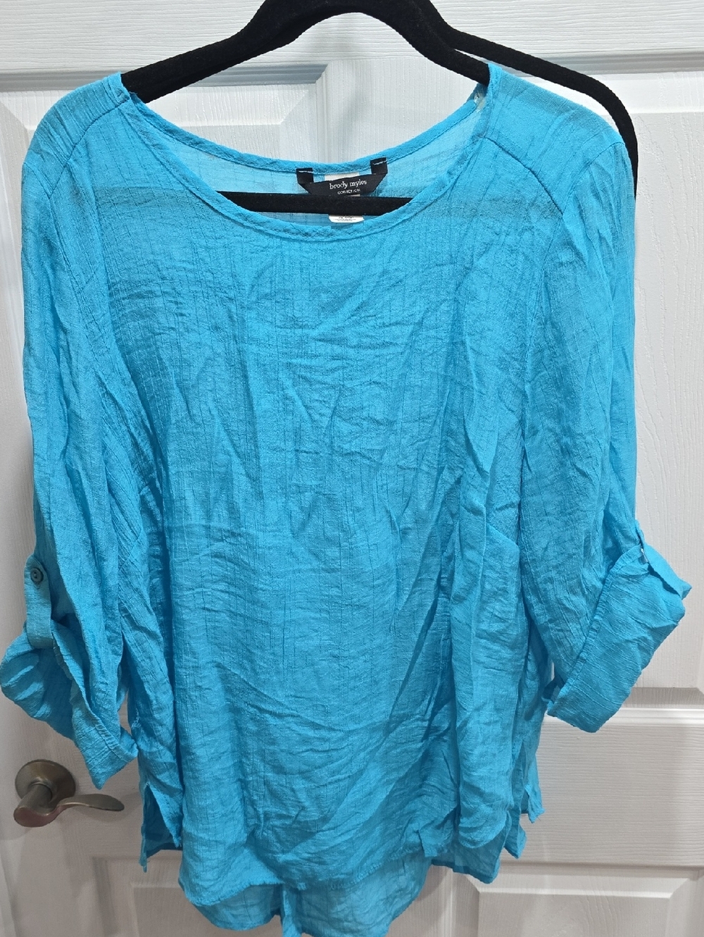 Breezy Styles Turquoise Roll-Tab Tunic for Women